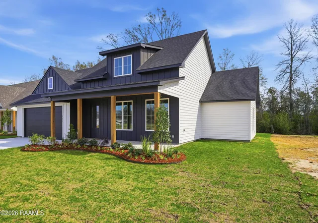 2nd image of 111 Stapleton Dr, Carencro, LA 70520 | MLS# 2600000308