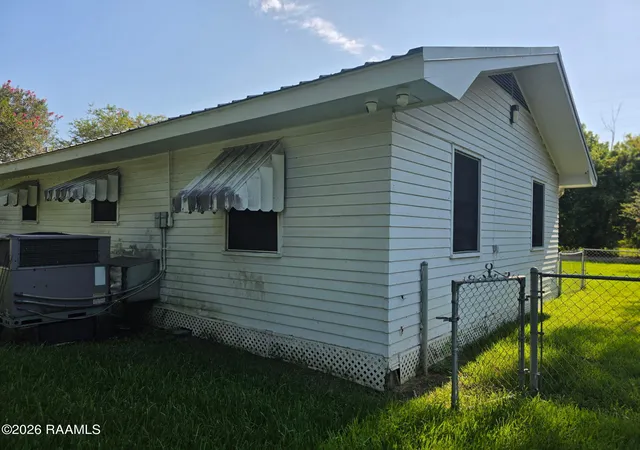 Photo 3 of Sale Pending at 310 Landry St, Sunset, LA 70584 | MLS# 2600006578 | Listing updated on 2026-09-11