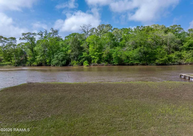 Photo 11 of Land for sale at 948 Bellevue Plantation Rd, Lafayette, LA 70503 | MLS# 2020022394 | Listing updated on 2026-07-27
