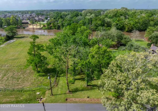Photo 3 of Land for sale at 948 Bellevue Plantation Rd, Lafayette, LA 70503 | MLS# 2020022394 | Listing updated on 2026-07-27