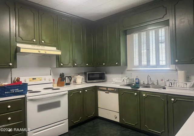 Photo 2 of Single family home for sale at 912 W Main St, New Iberia, LA 70560 | MLS# 2600003549 | Listing updated on 2026-08-12