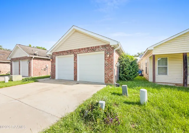 Photo 4 of Single family home for sale at 407 Smith Reed Rd, Lafayette, LA 70507 | MLS# 2600005492 | Listing updated on 2026-09-18
