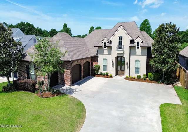 Homes for sale in Youngsville, LA | 120 Genna Ln, Youngsville, LA 70592 | MLS# 2600004475