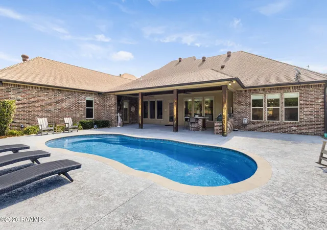 Homes for sale in Youngsville, LA | 120 Genna Ln, Youngsville, LA 70592 | MLS# 2600004475