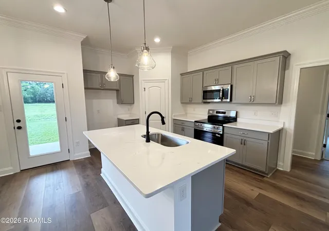 Photo 3 of Single family home for sale at 117 Oak Hvn Dr, Lafayette, LA 70507 | MLS# 2600001432 | Listing updated on 2026-09-01