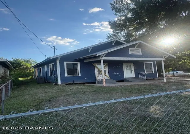Photo 2 of Sale Pending at 504 S Orange St, Lafayette, LA 70501 | MLS# 2600007928 | Listing updated on 2026-09-17