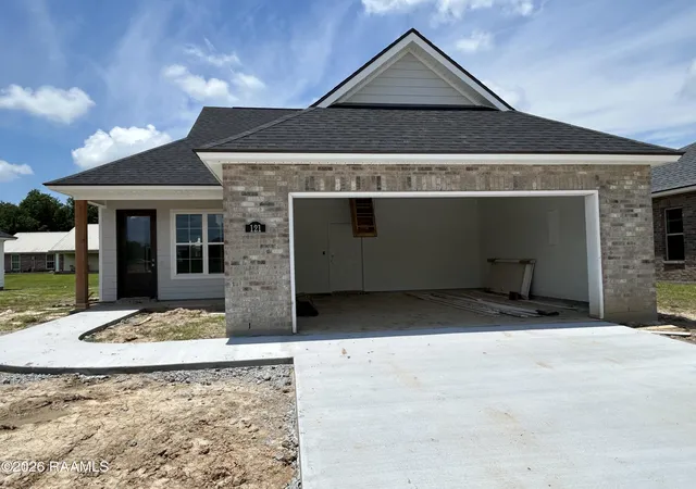 Homes for sale in Scott, LA | 121 Crooked Pine Ln, Scott, LA 70583 | MLS# 2600004182