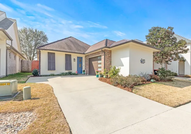 Photo 2 of Single family home for sale at 109 Croft Row, Lafayette, LA 70503 | MLS# 2600001088 | Listing updated on 2026-09-21
