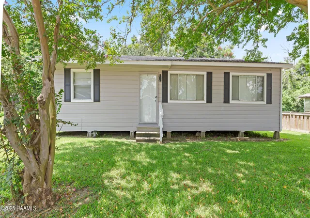 2nd image of 1200 S Sterling St, Lafayette, LA 70501 | MLS# 2600005626