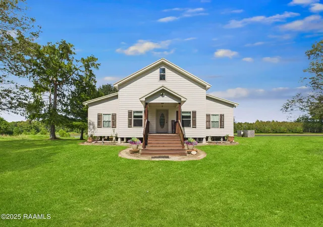 2nd image of 2107 Atchafalaya River Hwy Hwy, Breaux Bridge, LA 70517 | MLS# 2500004131