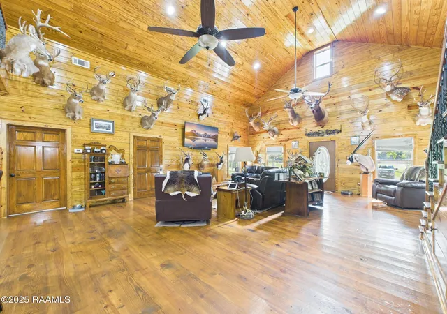 3rd image of 2107 Atchafalaya River Hwy Hwy, Breaux Bridge, LA 70517 | MLS# 2500004131