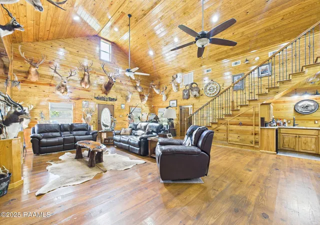 4th image of 2107 Atchafalaya River Hwy Hwy, Breaux Bridge, LA 70517 | MLS# 2500004131