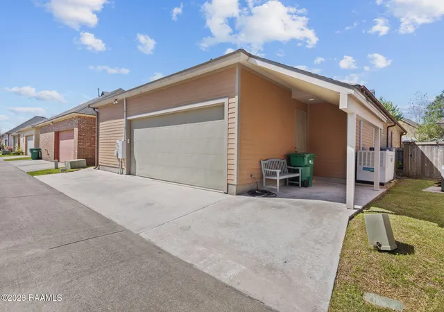 31st image of 122 Brundage Ln, Youngsville, LA 70592 | MLS# 2600002336