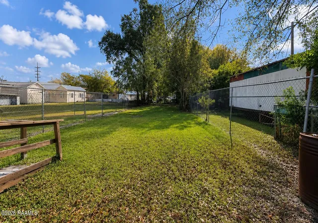 Homes for sale in New Iberia, LA | 915 Center St, New Iberia, LA 70560 | MLS# 2500005993