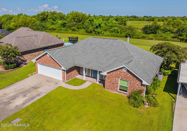 Photo 2 of Sale Pending at 318 Aspen Dr, Raceland, LA 70394 | MLS# 2600007202 | Listing updated on 2026-09-03