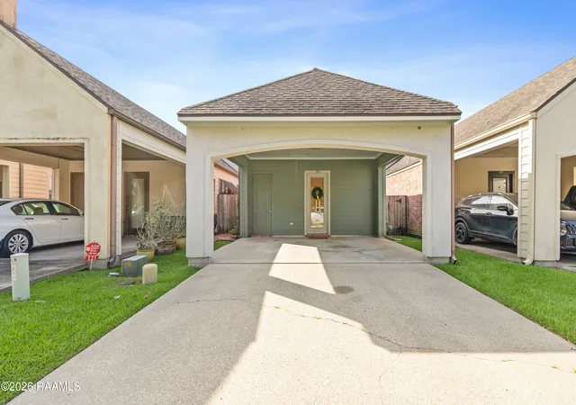 Photo 2 of Single family home for sale at 123 Flamingo Row, Lafayette, LA 70508 | MLS# 2600006982 | Listing updated on 2026-10-07