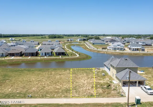 3rd image of 411E Villager Ave, Scott, LA 70583 | MLS# 24003970