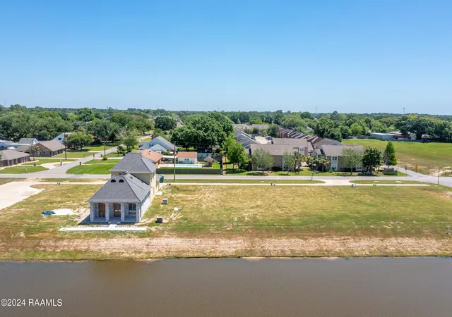 4th image of 411E Villager Ave, Scott, LA 70583 | MLS# 24003970