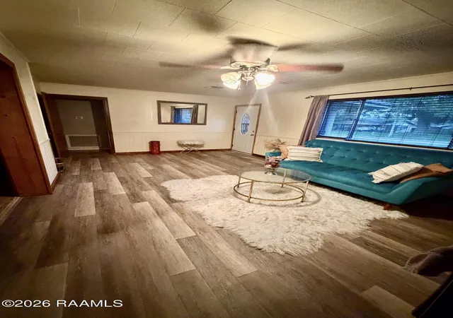 Photo 3 of Single family home for sale at 2304 Louisiana Dr, New Iberia, LA 70560 | MLS# 2600002066 | Listing updated on 2026-04-27