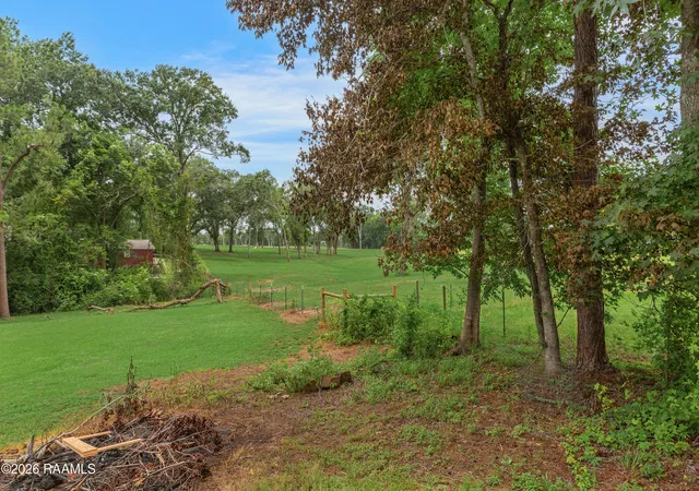 Homes for sale in Arnaudville, LA | 38 Hidden Hills Lake Rd, Arnaudville, LA 70512 | MLS# 2600005541