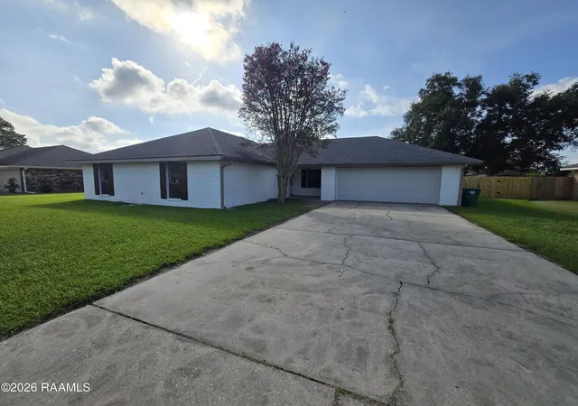 1st image of 104 Rue Le Bois, Lafayette, LA 70508 | MLS# 2600006918