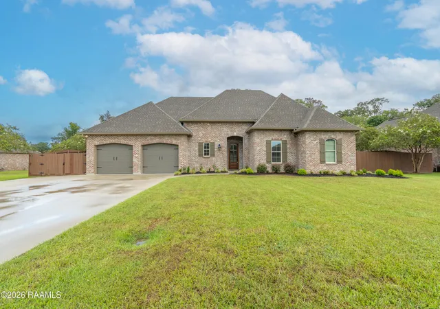 Photo 2 of Single family home for sale at 164 Bordelais Dr, Opelousas, LA 70570 | MLS# 2600008119 | Listing updated on 2026-08-29