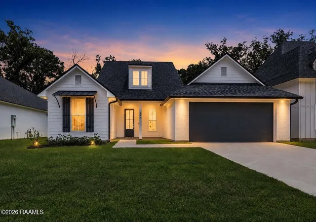 36th image of 611 Whispering Meadows Rd, Broussard, LA 70518 | MLS# 2600007660