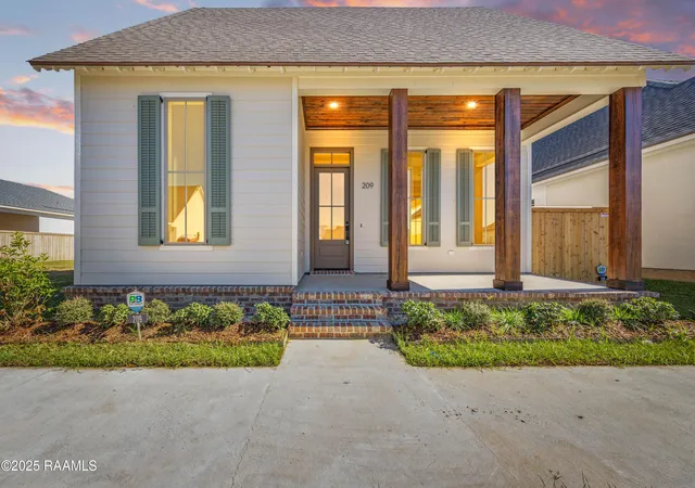 1st image of 209 Keystone Dr, Scott, LA 70583 | MLS# 2500001120