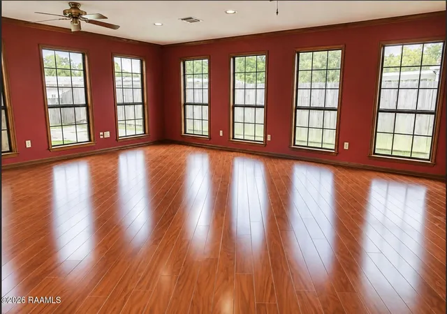 4th image of 107 W Bayou Shore St, Lafayette, LA 70508 | MLS# 2600004595