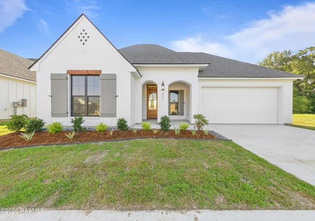 Photo 3 of Single family home for sale at 401 Grand Oak Dr, Broussard, LA 70518 | MLS# 2600002285 | Listing updated on 2026-08-21