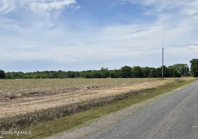 Photo 2 of House for sale at 8200 Fusilier Rd, Maurice, LA 70555 | MLS# 2500000585 | Listing updated on 2026-08-14