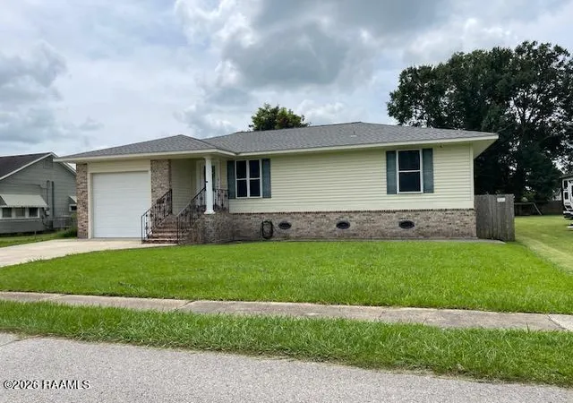 Photo 1 of Single family home for sale at 410 E Edward St, Erath, LA 70533 | MLS# 2600007782 | Listing updated on 2026-08-27
