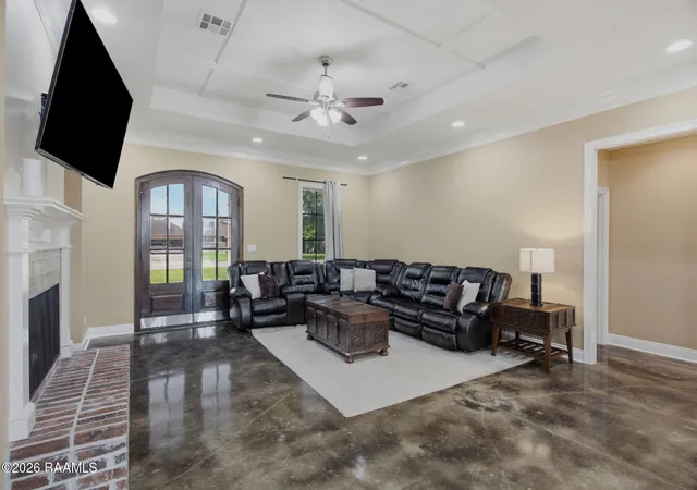 Photo 3 of Single family home for sale at 3002 Englewood Dr, Jennings, LA 70546 | MLS# 2600006884 | Listing updated on 2026-09-01