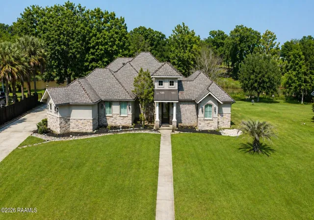 3rd image of 1008 Kern Dr, Breaux Bridge, LA 70517 | MLS# 2600004079