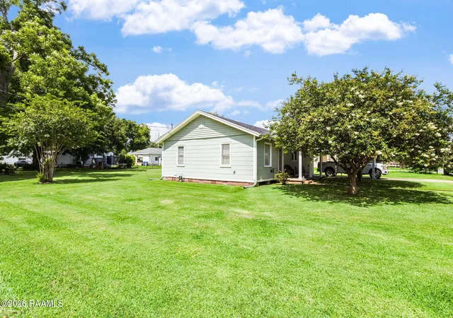 Homes for sale in Lafayette, LA | 101 Rayland St, Lafayette, LA 70506 | MLS# 2600004743