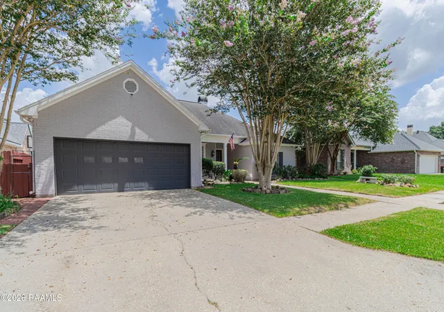 1st image of 104 Hyacinth Dr, Lafayette, LA 70506 | MLS# 2600006797