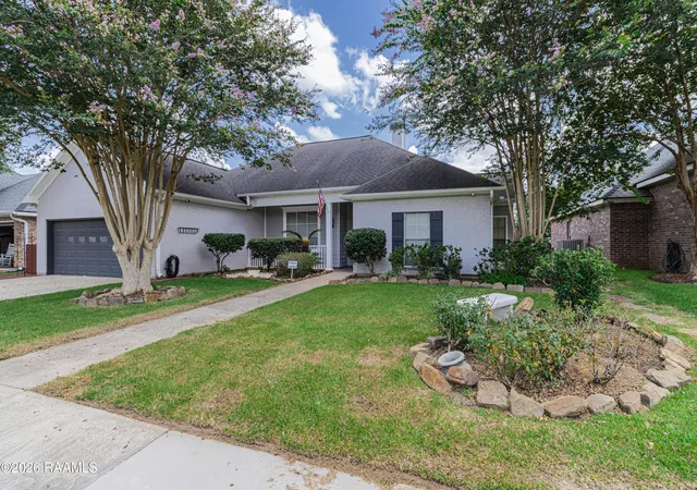 Photo 3 of Single family home for sale at 104 Hyacinth Dr, Lafayette, LA 70506 | MLS# 2600006797 | Listing updated on 2026-09-09