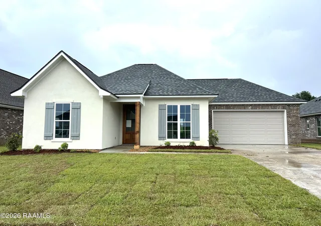 Homes for sale in Youngsville, LA | 103 Central Village Wy, Youngsville, LA 70592 | MLS# 2600002444