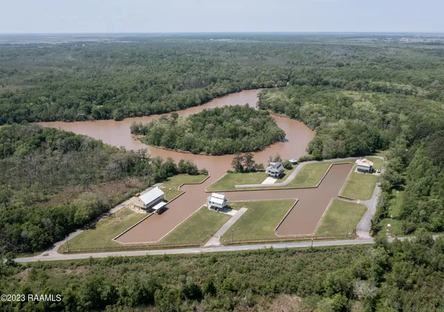 Photo 1 of Land for sale at 9402 Wahoo Ln, Abbeville, LA 70510 | MLS# 2600008039 | Listing updated on 2026-08-28