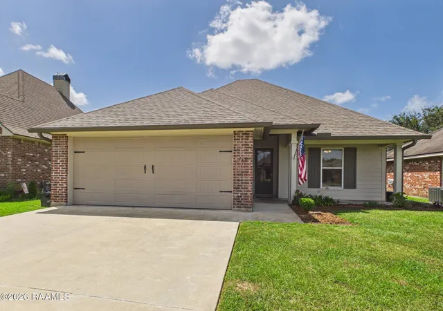 2nd image of 110 Scarlet Oak Dr, Carencro, LA 70520 | MLS# 2600007639