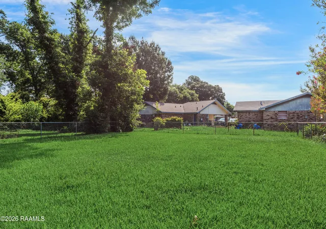 14th image of 117 S Richter Dr, Lafayette, LA 70501 | MLS# 2600006212