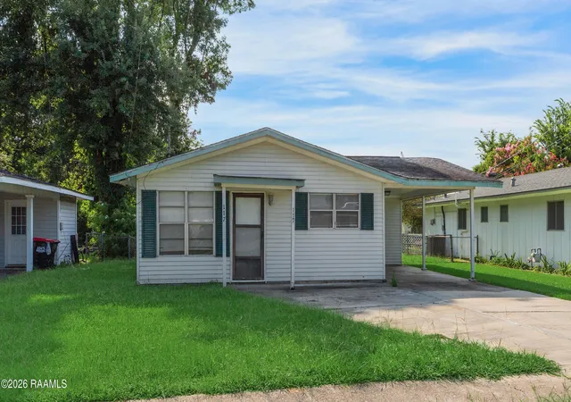 1st image of 117 S Richter Dr, Lafayette, LA 70501 | MLS# 2600006212