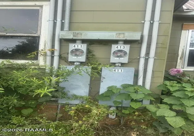 Photo 2 of Sale Pending at 411 & 413 1st St, Jennings, LA 70546 | MLS# 2600007496 | Listing updated on 2026-09-10