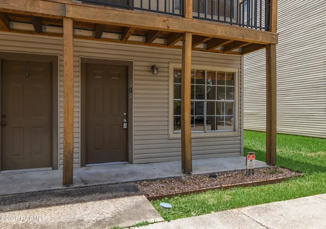 Homes for sale in Lafayette, LA | 300 Lozes Ave, Lafayette, LA 70508