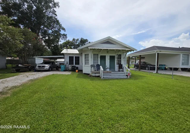 Photo 1 of Sale Pending at 300 Landry St, Sunset, LA 70584 | MLS# 2600006549 | Listing updated on 2026-09-11