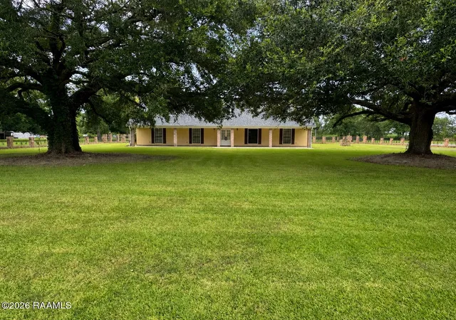 2nd image of 5517 Resweber Hwy, Saint Martinville, LA 70582 | MLS# 2600006677