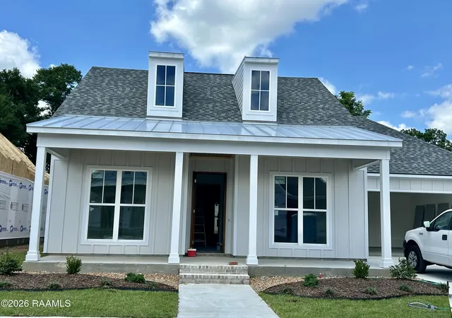Homes for sale in Lafayette, LA | 411 Rue Gambetta, Lafayette, LA 70507 | MLS# 2600003509