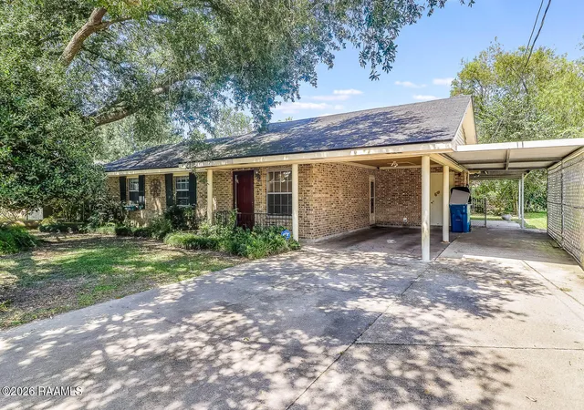 3rd image of 120 Burrow Dr, Scott, LA 70583 | MLS# 2600006523