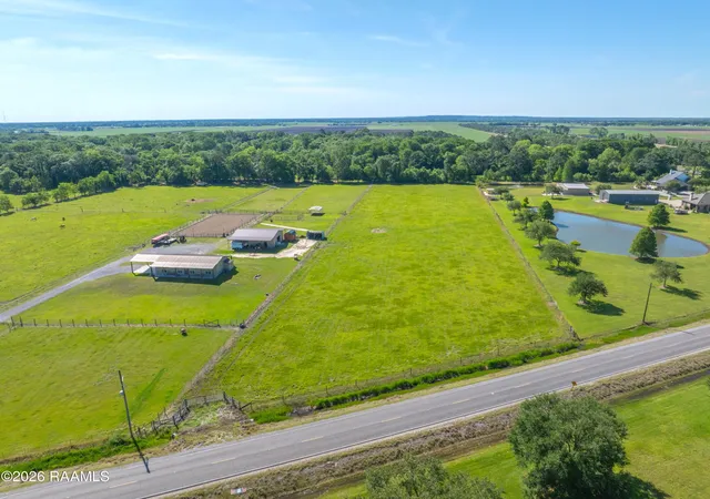 Photo 3 of Land for sale at 0 Jefferson Is Rd, New Iberia, LA 70560 | MLS# 2600003951 | Listing updated on 2026-08-14
