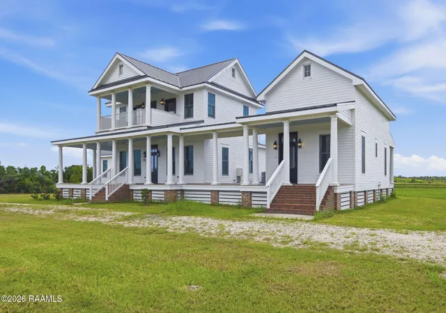 Photo 3 of Single family home for sale at 105 Bigwoods Vinton Rd, Vinton, LA 70668 | MLS# 2600005549 | Listing updated on 2026-06-19